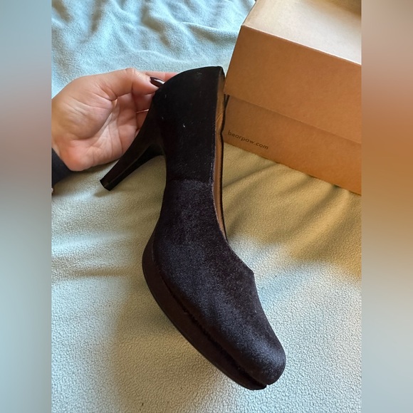 Cloudwalkers Velour Heels size 8W - Picture 2 of 4